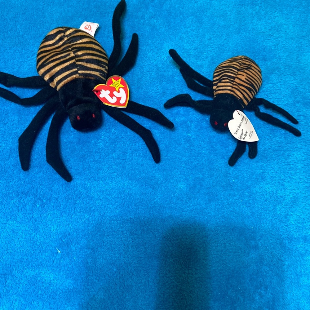 Spinner the spider and Spinner Teenie